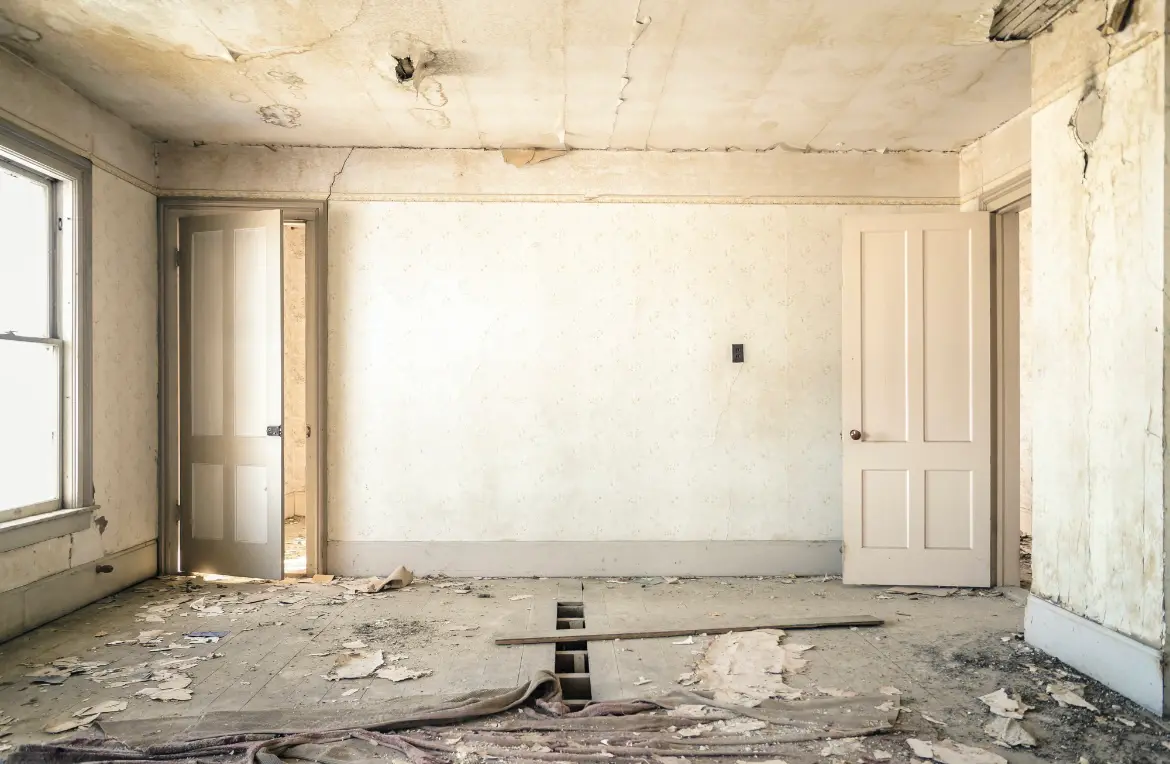 Waste disposal crew managing a cleanout project in Tewksbury